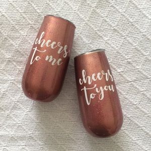 Custom champagne tumblers with lid